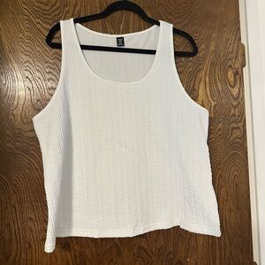 SHEIN Curve White Textured Tank